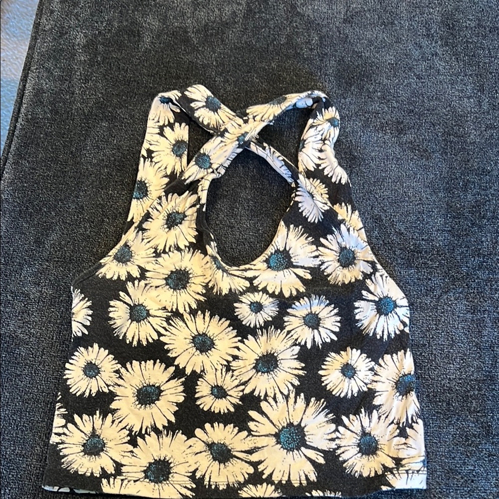 Forever 21 Black and Cream Floral Crop Top